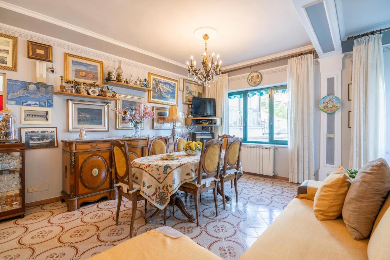 Casa Amena Lägenhet Minori Exteriör bild
